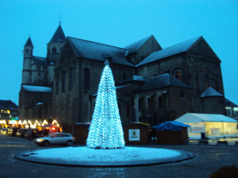 nivelles4989 la collegiale.jpg